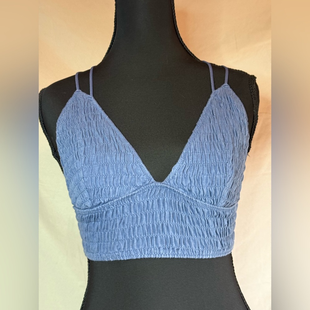 PINK‎ Victoria's Secret Smocked Triangle Bralette 💙